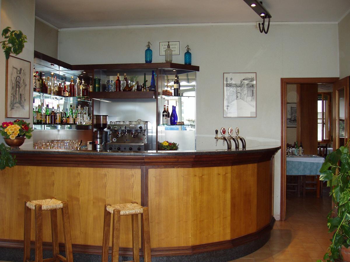 Albergo Ristorante Taverna Dalla "Lisina" Сансеполкро Екстериор снимка
